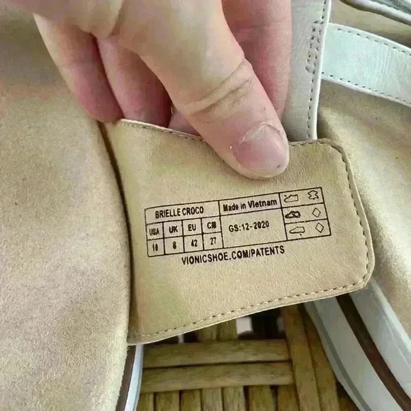 Vionic Women’s Brielle Croco Sandals - Picture 6 of 7